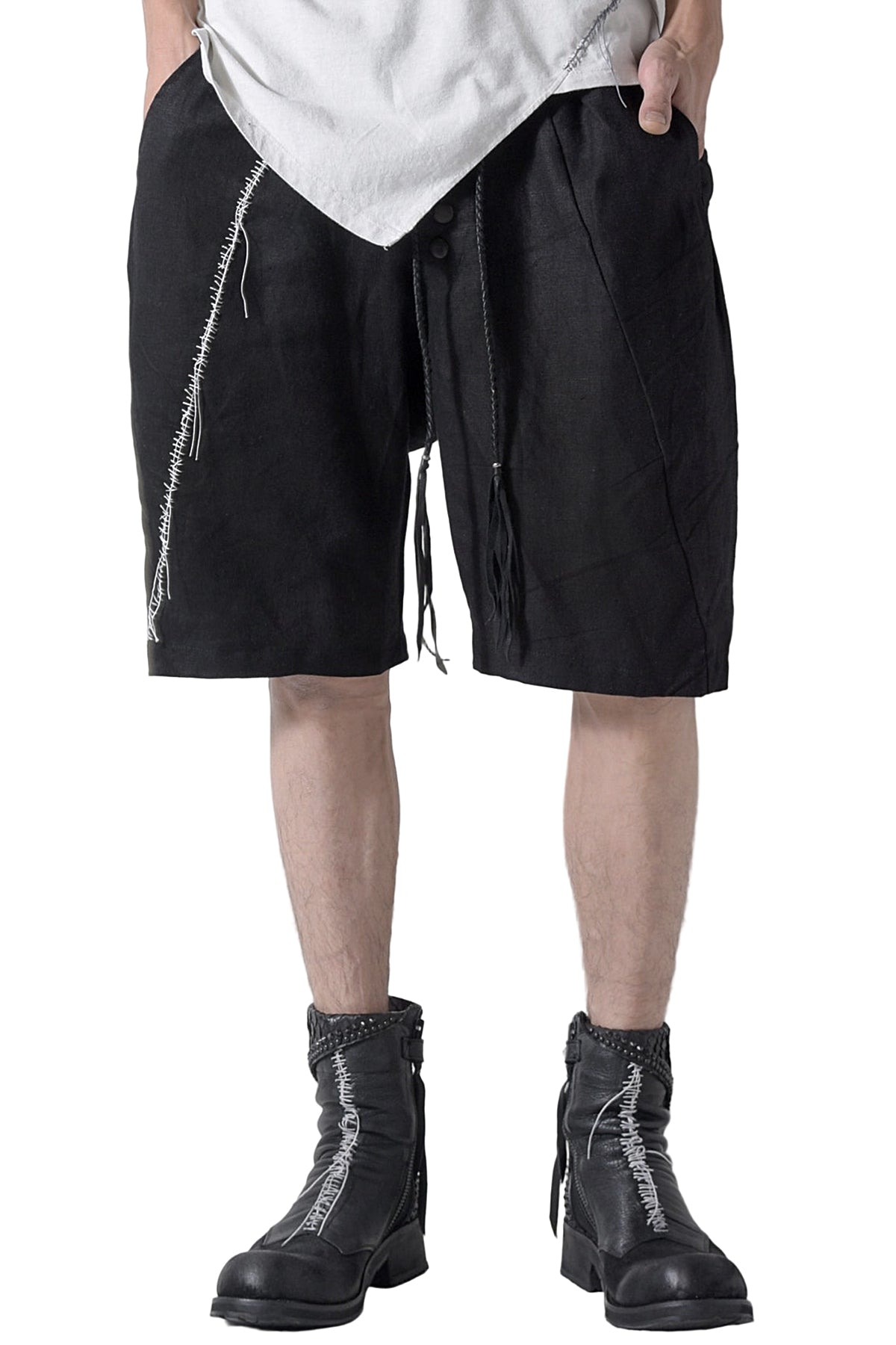 2201-PT04A Hand Stitched Linen Shorts 01 Black
