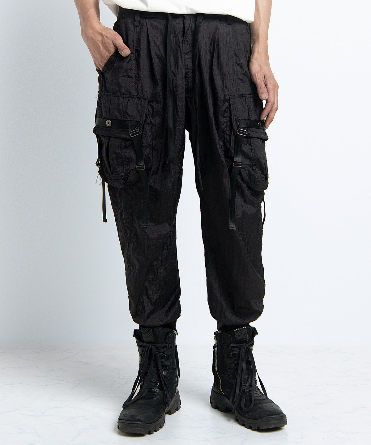 2401-PT05 Black Metal Parachute Pants 02 Black