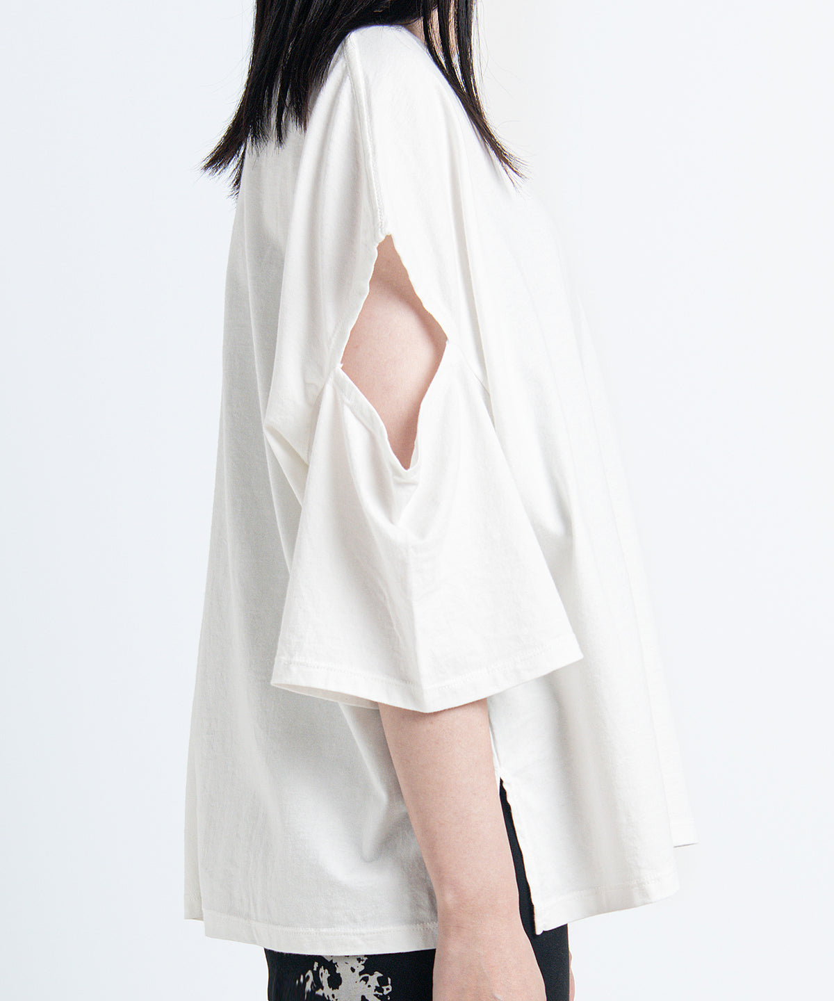 2401-CTL03 Open Sleeve Cut White