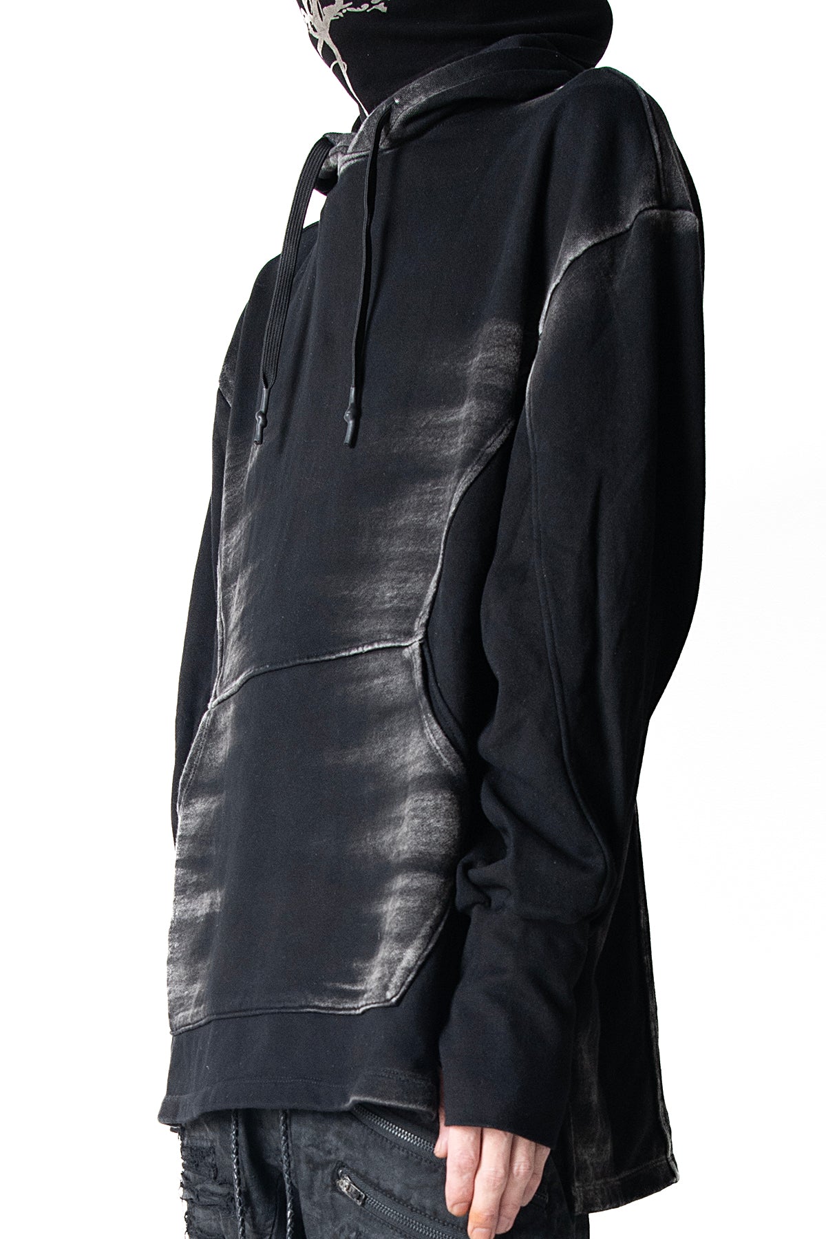 2502-TP13 Serpent Cross Hooded Pullover 02