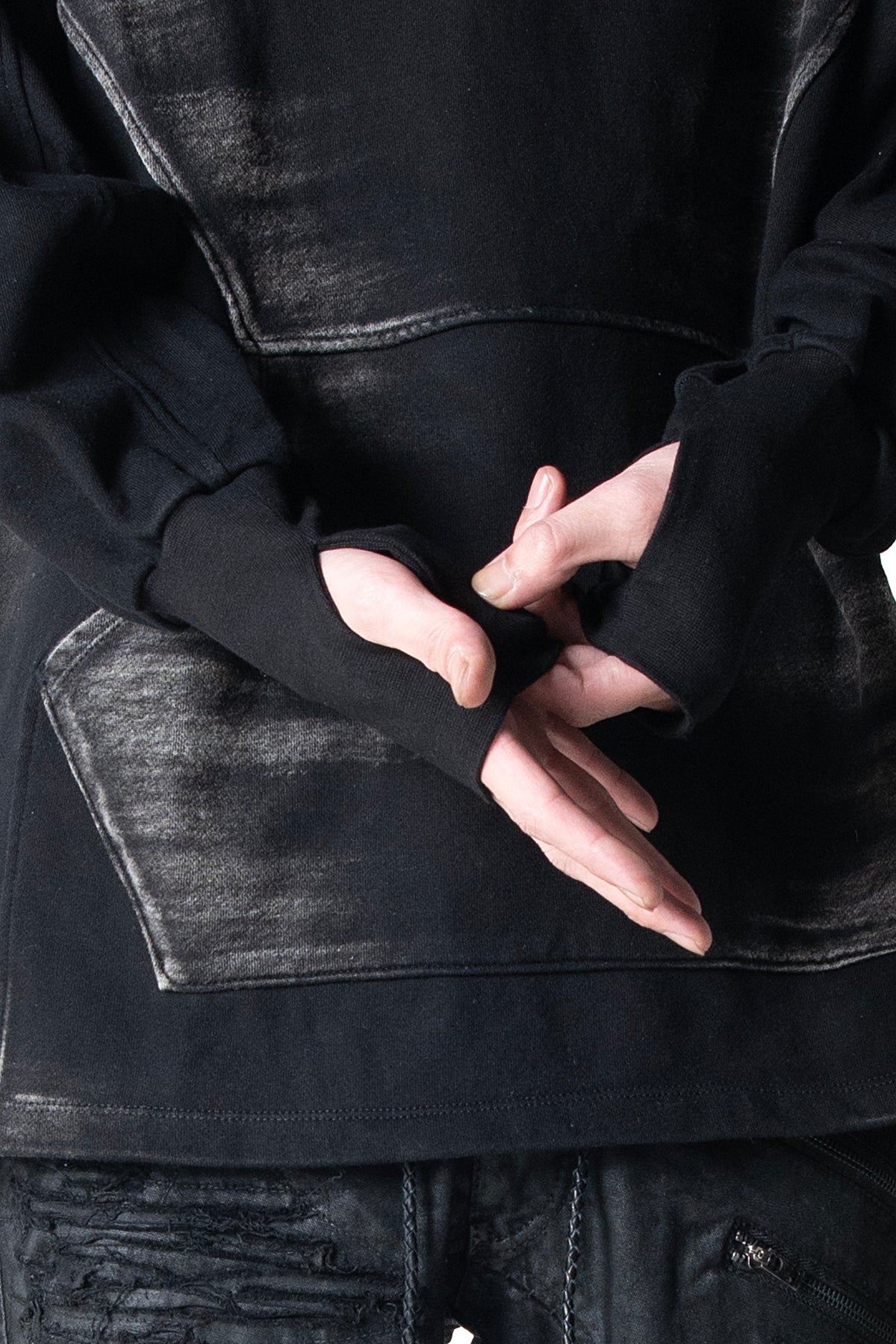 2502-TP13 Serpent Cross Hooded Pullover 02