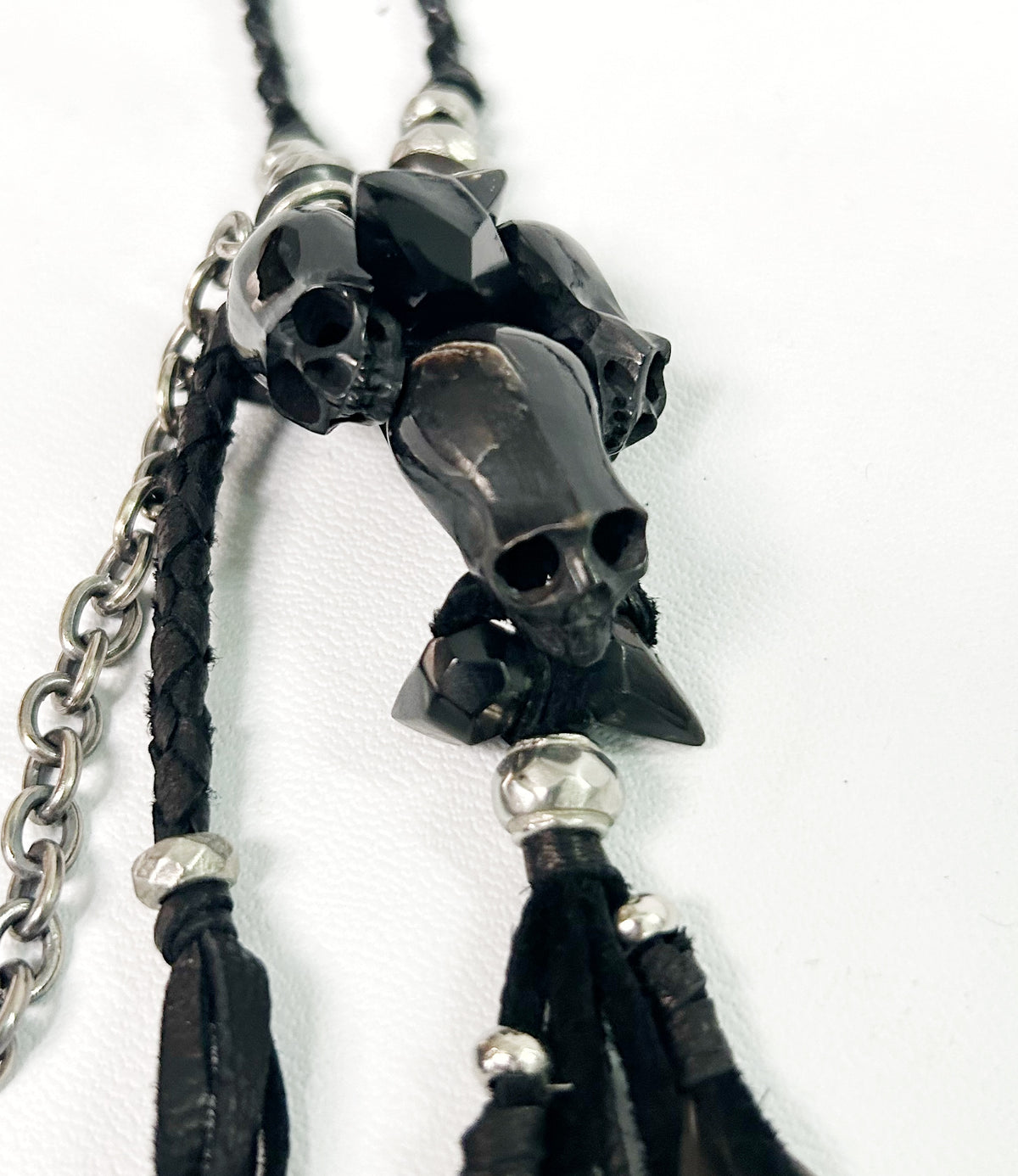 2501-AC07 Black Shadow Necklace 01