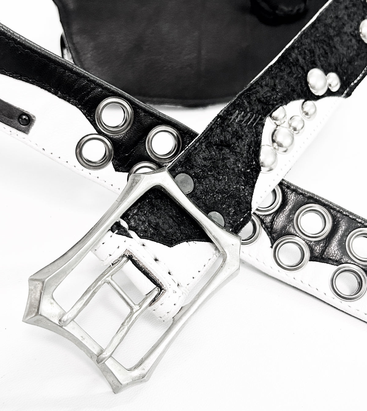 2501-BG08 KB-Grand Cross 02_White