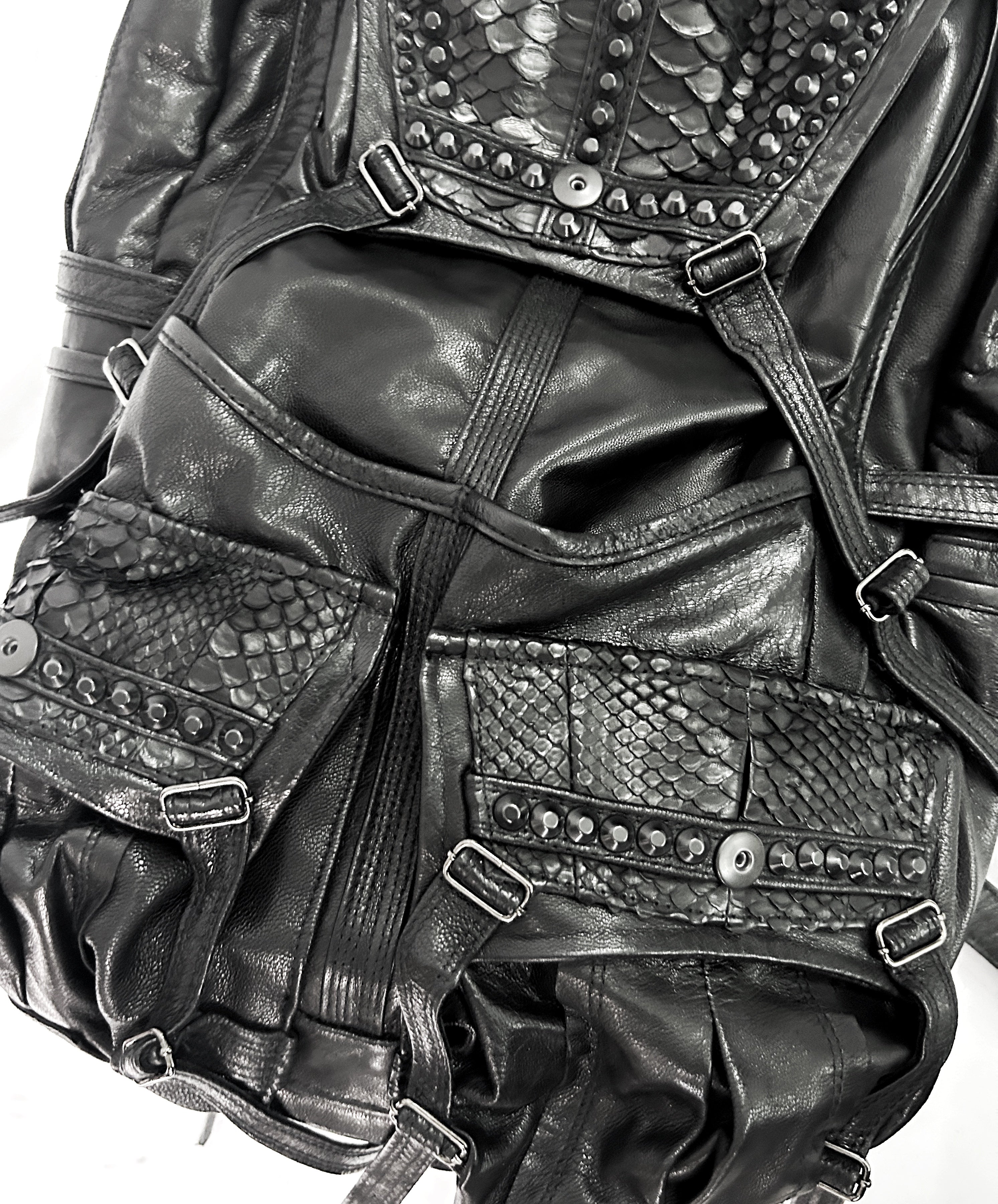 2402-BG03 Black Metal Backpack 02/ SPC – KMRii OFFICIAL ONLINE STORE