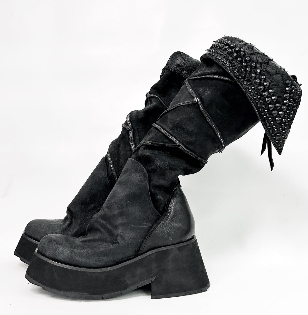 2501-BO13 Crush Platform Boots 01