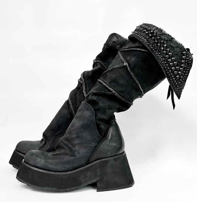 2501-BO13 Crush Platform Boots 01