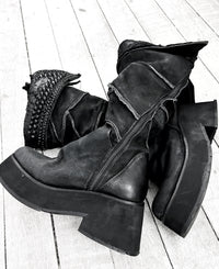 2501-BO13 Crush Platform Boots 01