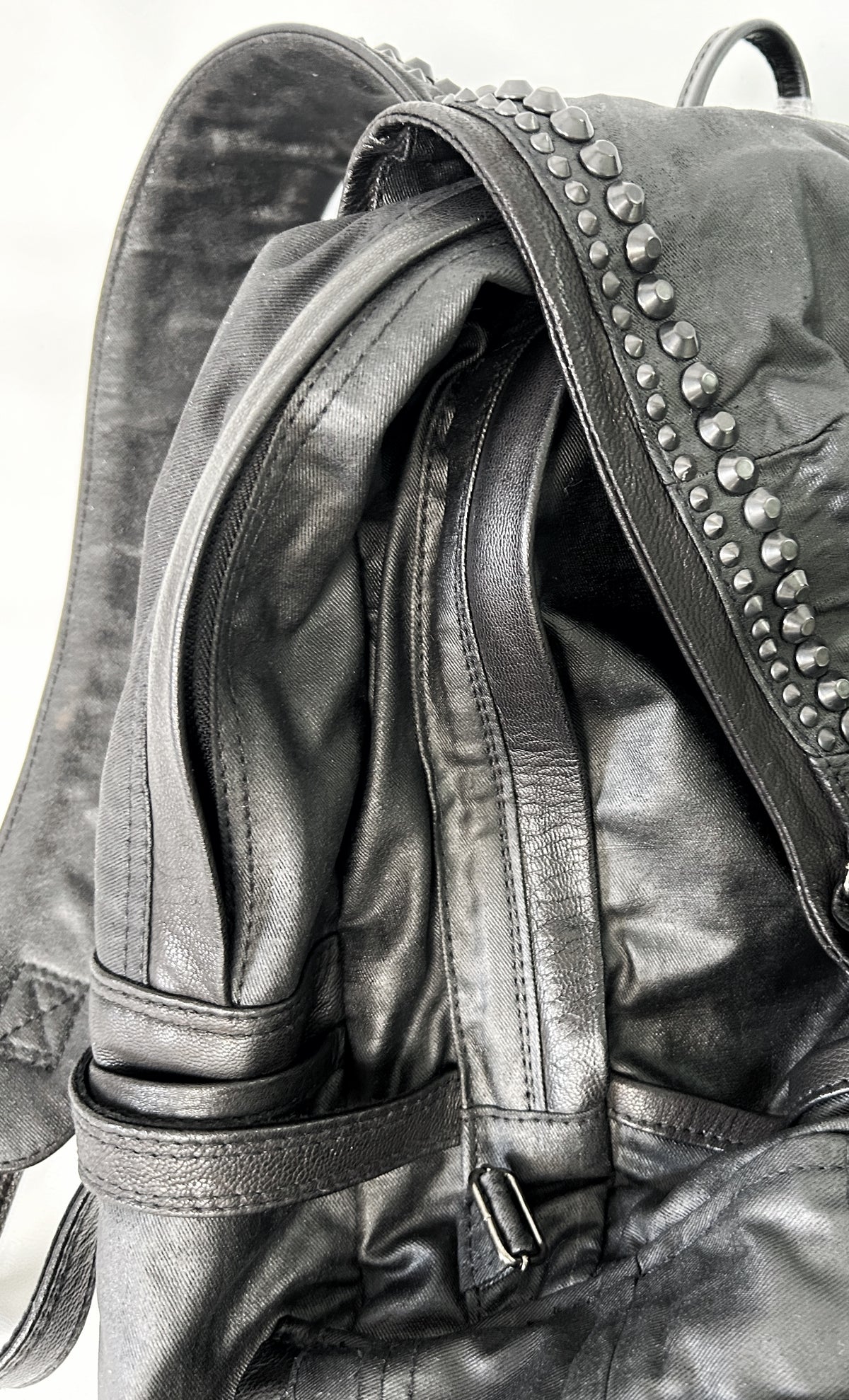 2402-BG01 Coating Canvas Backpack 02