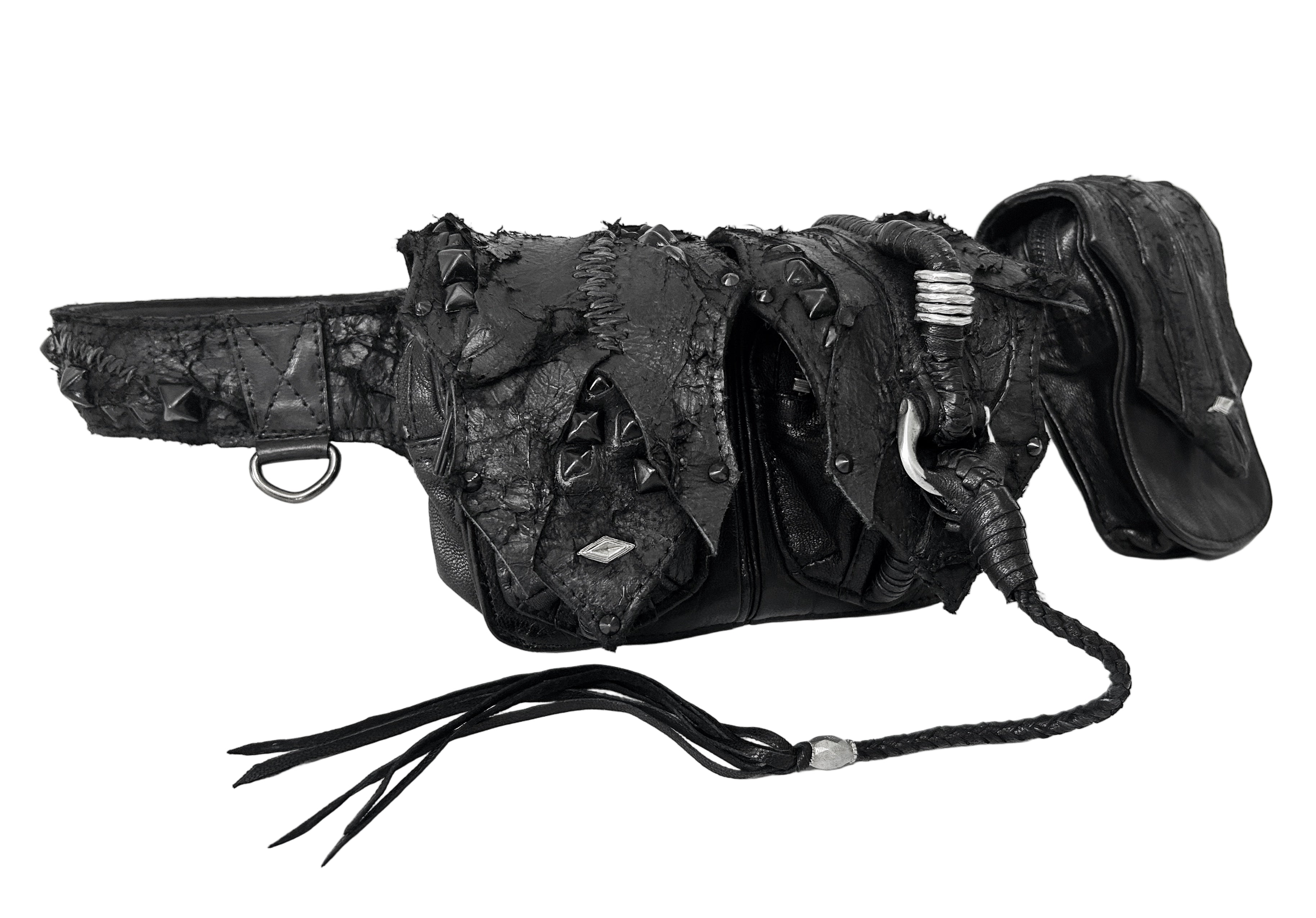 KMRii 1101-BG01 KB-スコーピオン size4 KMRii ケムリ KB-Scorpion レザー バッグ ウエスト ポーチ ボディ