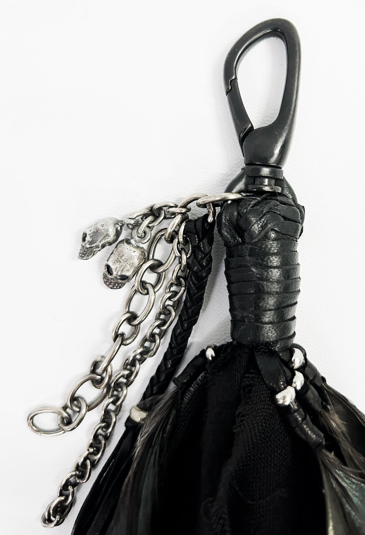 2402-AC08 Feather Hook 14 with Feather