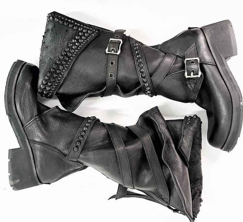 2502-BO01 Crush Layered Boots