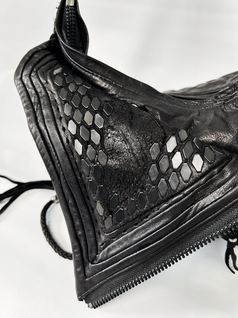 2002-BG01 KB-Shoulder / Black Raven 02