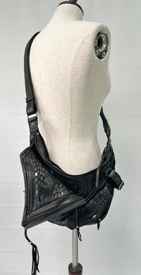 2002-BG01 KB-Shoulder / Black Raven 02