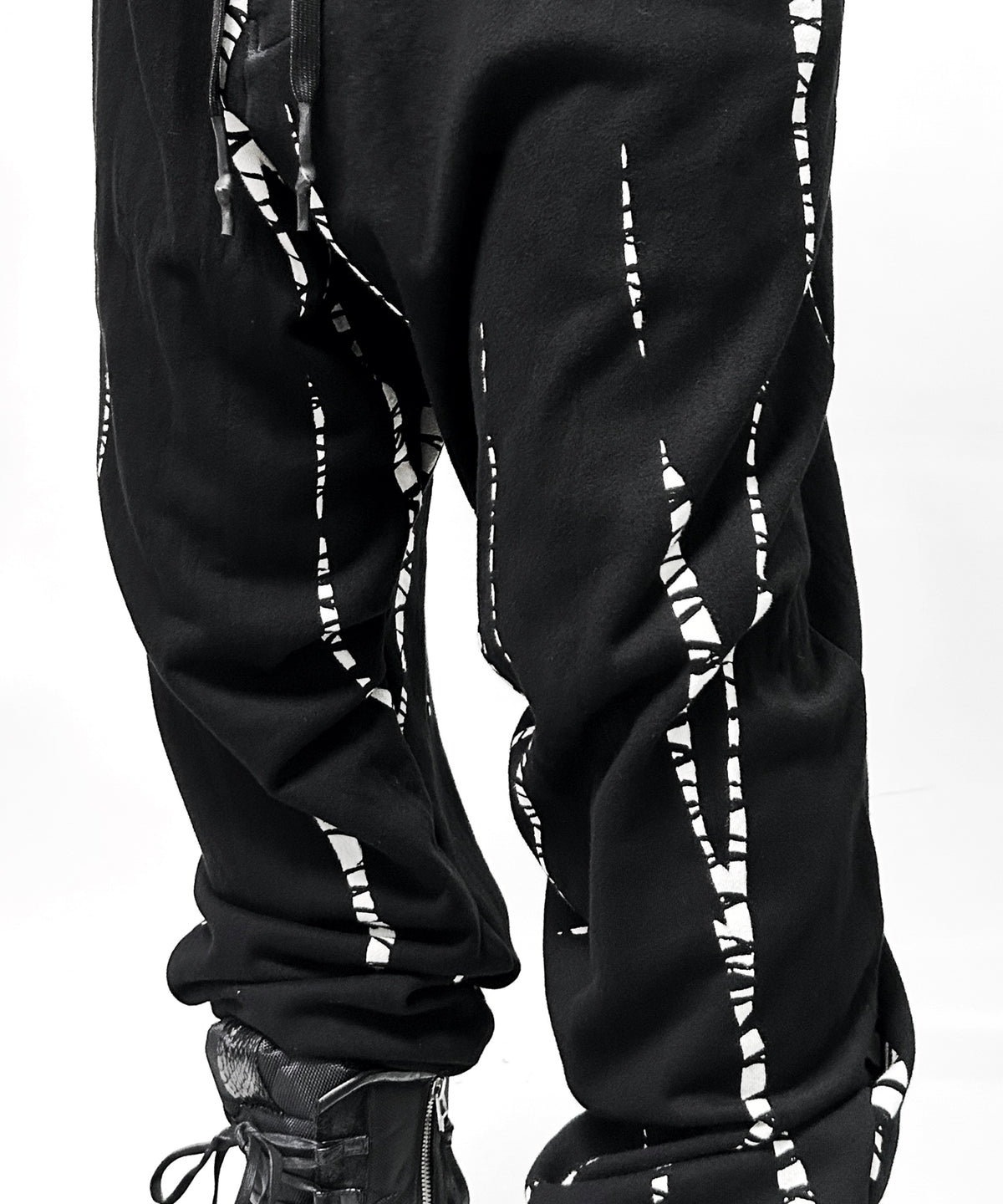 2502-PT11 Shadow Vine Track Pants