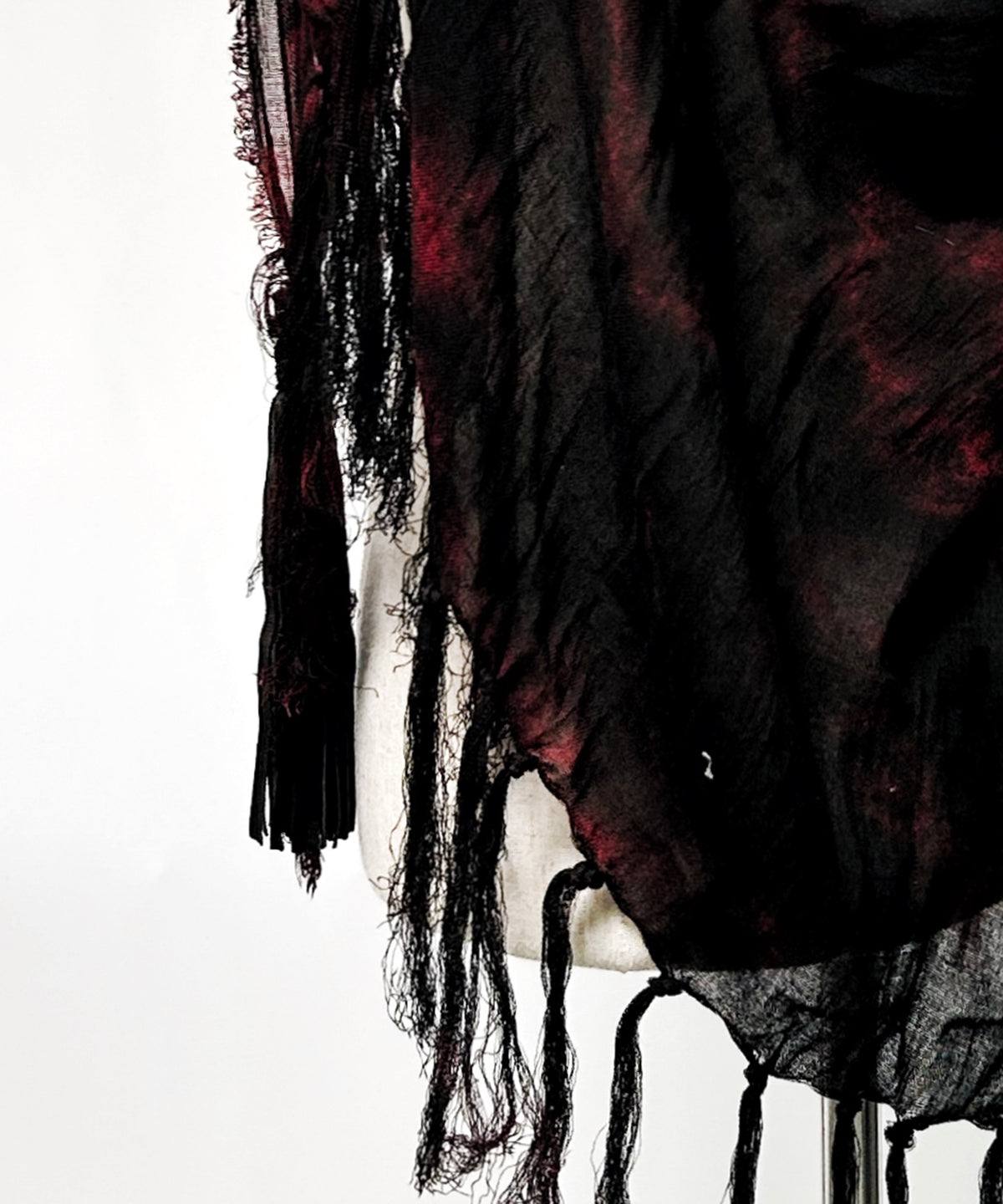 2502-ST01 Tie Dye Long Stole 05_Black/Red