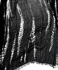 2502-ST03 Shadow Vine Square Stole 05_Black