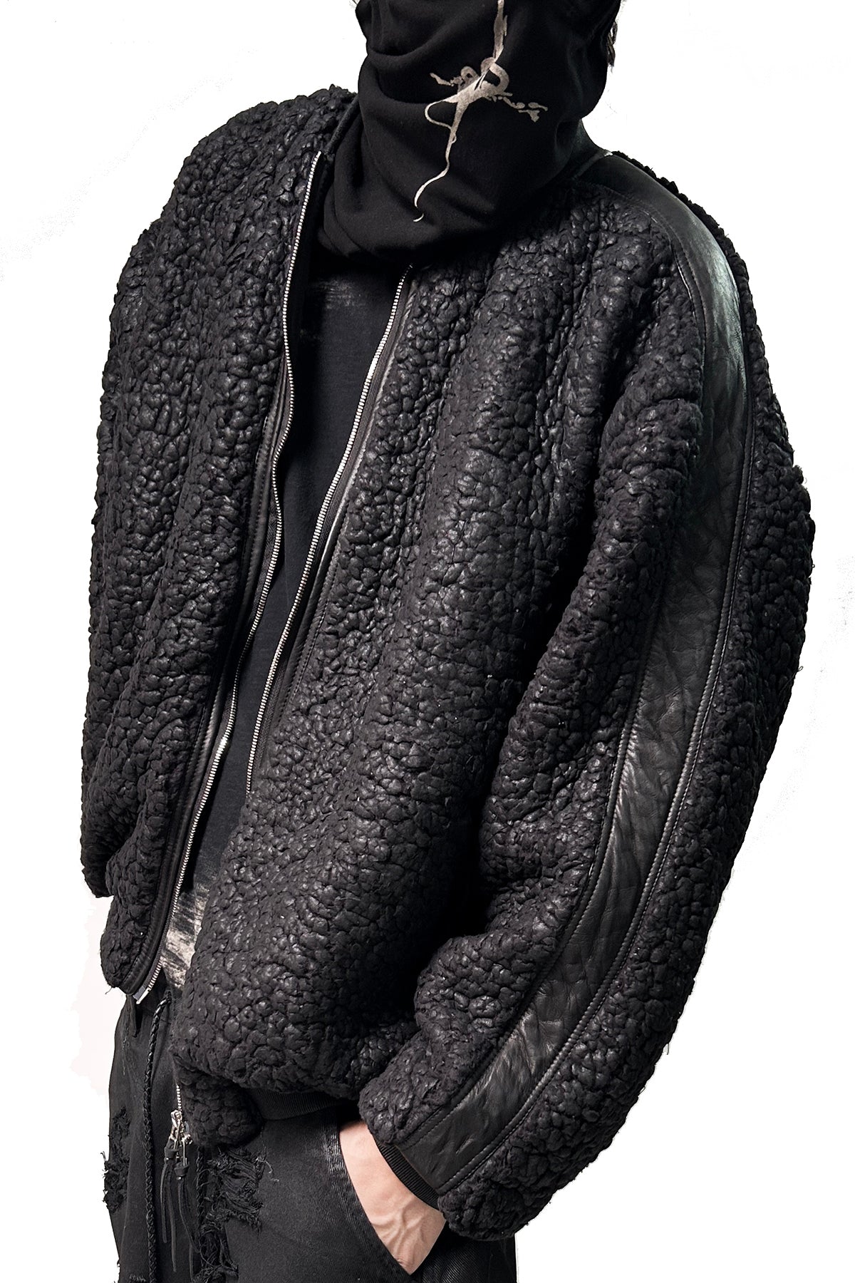 2502-JK06 Serpent Cross Coating Boa Jacket