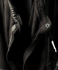 2502-TP03 Black Raven Drape CD / LS