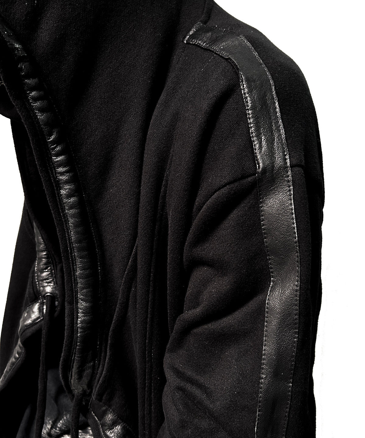 2502-TP03 Black Raven Drape CD / LS