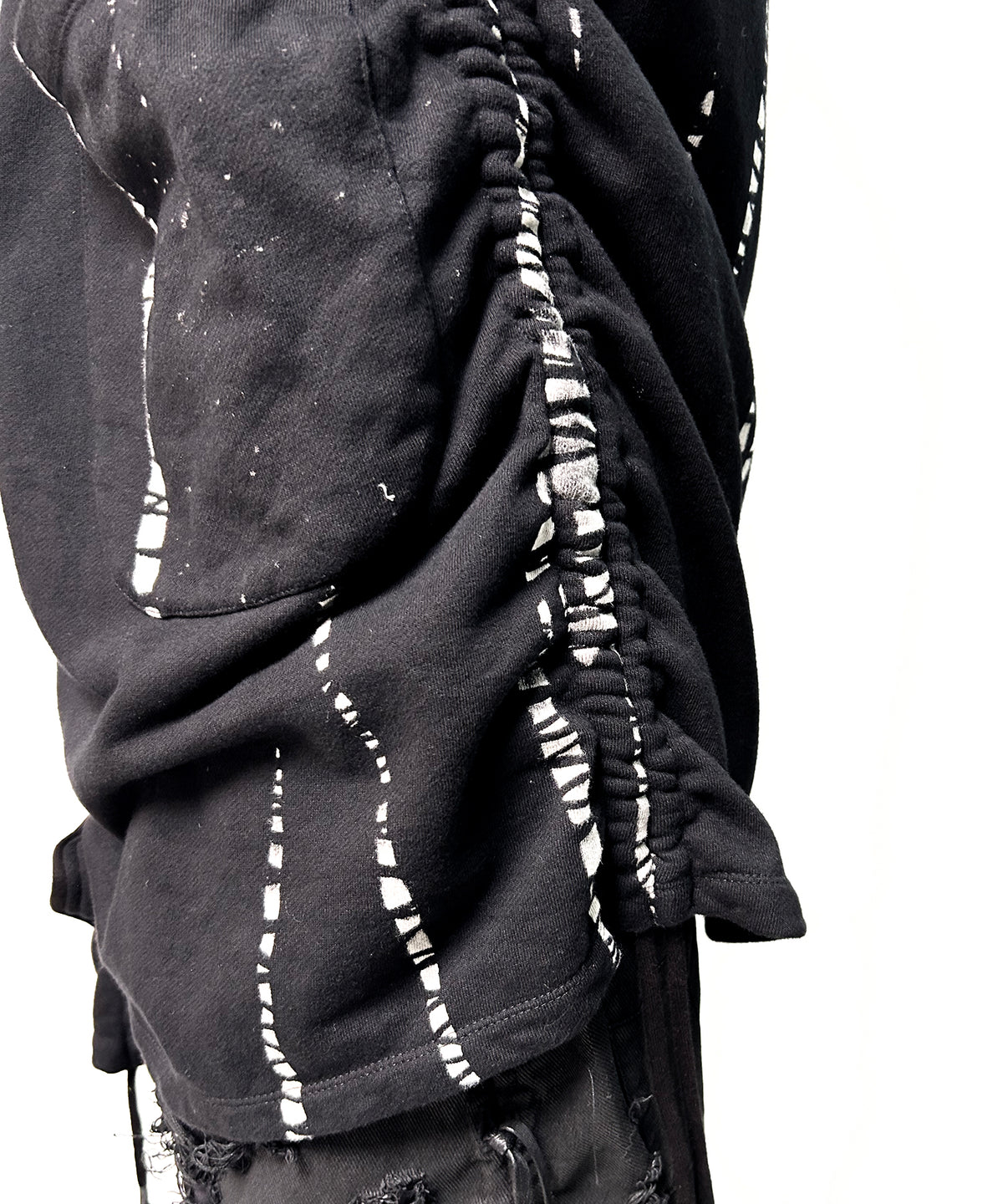 2502-TP11 Shadow Vine Drape CD / LS