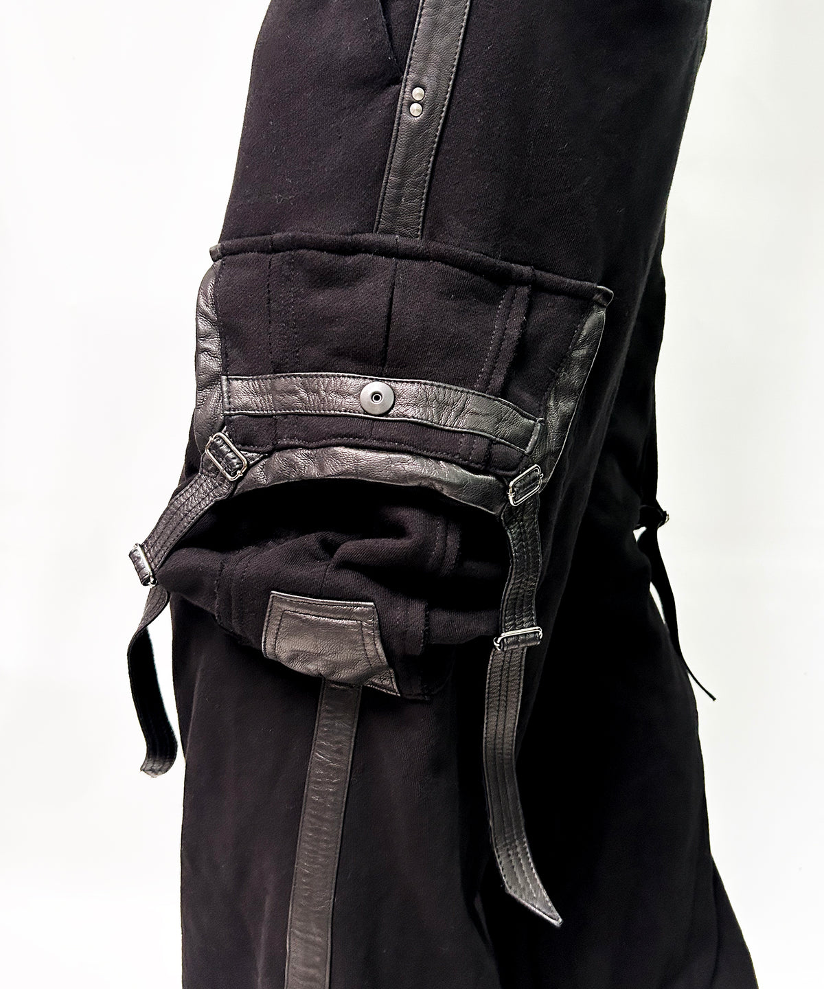 2502-PT08 Black Raven Wide Sweat Pants