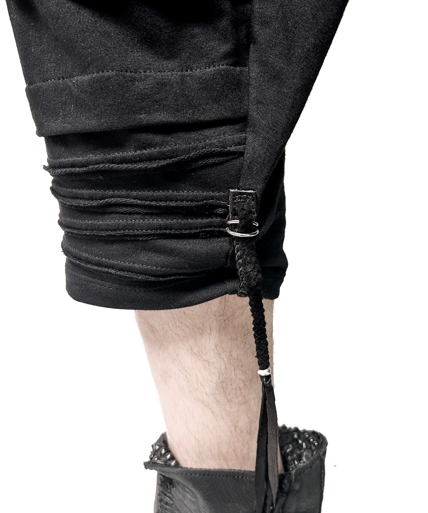 2502-PT16 Black Raven Pants 05 – KMRii OFFICIAL ONLINE STORE