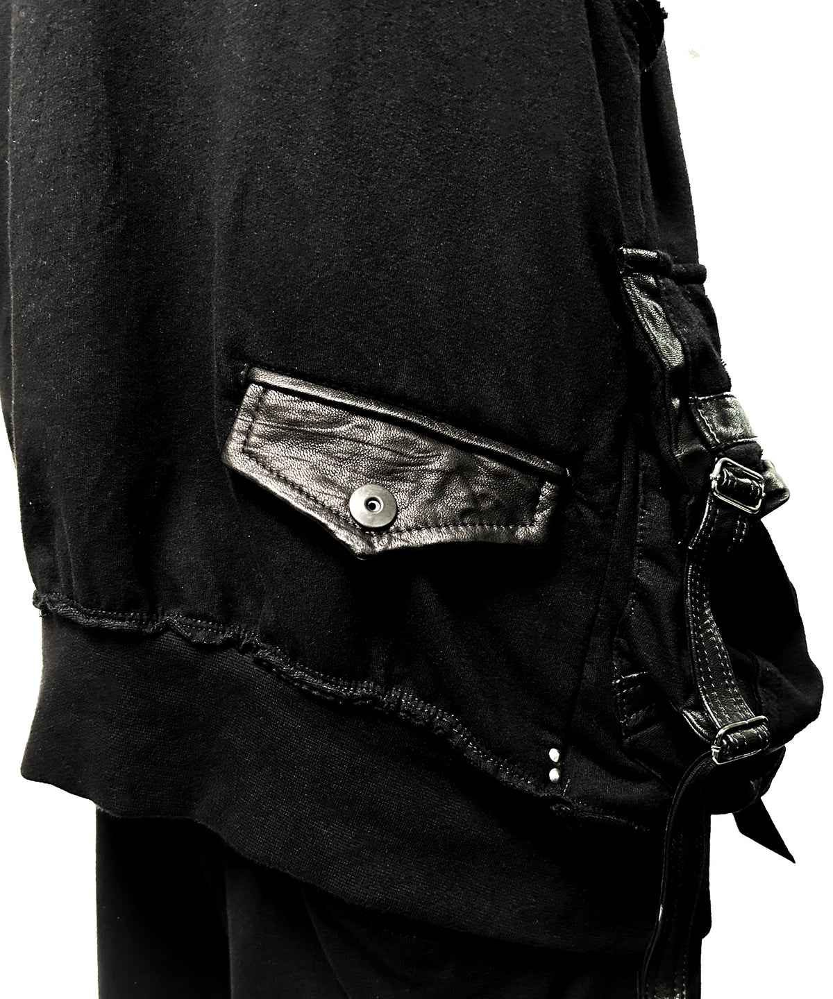 2502-TP04 Black Raven Vest 05