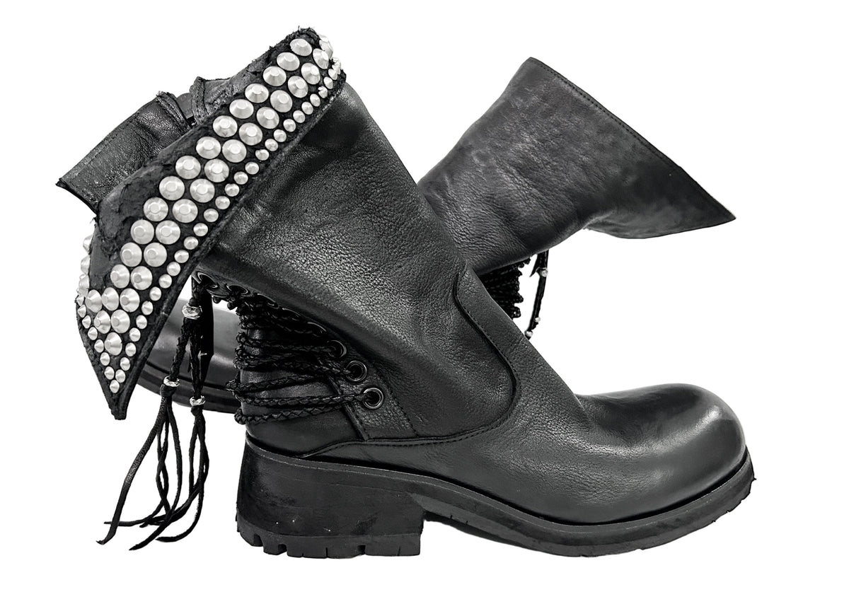 2402-BO06 Crush Braided Boots 03