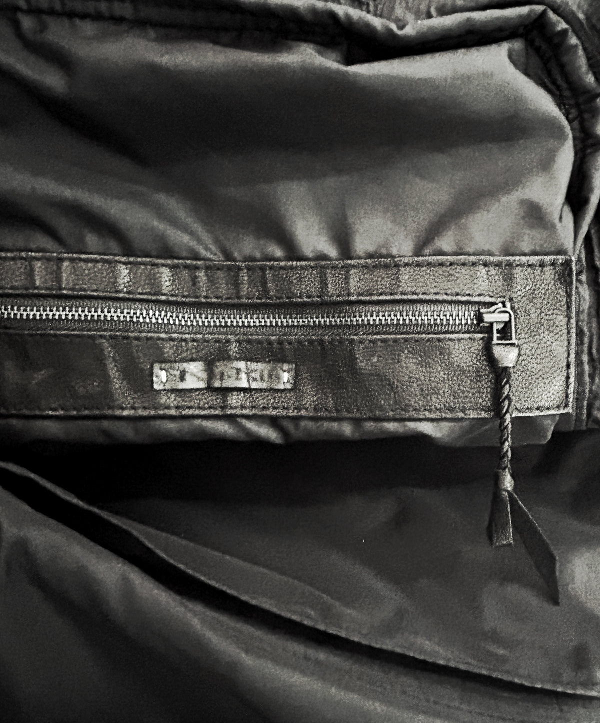 2402-BG04 Black Metal Backpack 02 (All Leather)