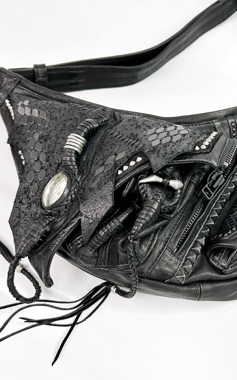 2501-BG05 KB-Shoulder / Serpent Killer