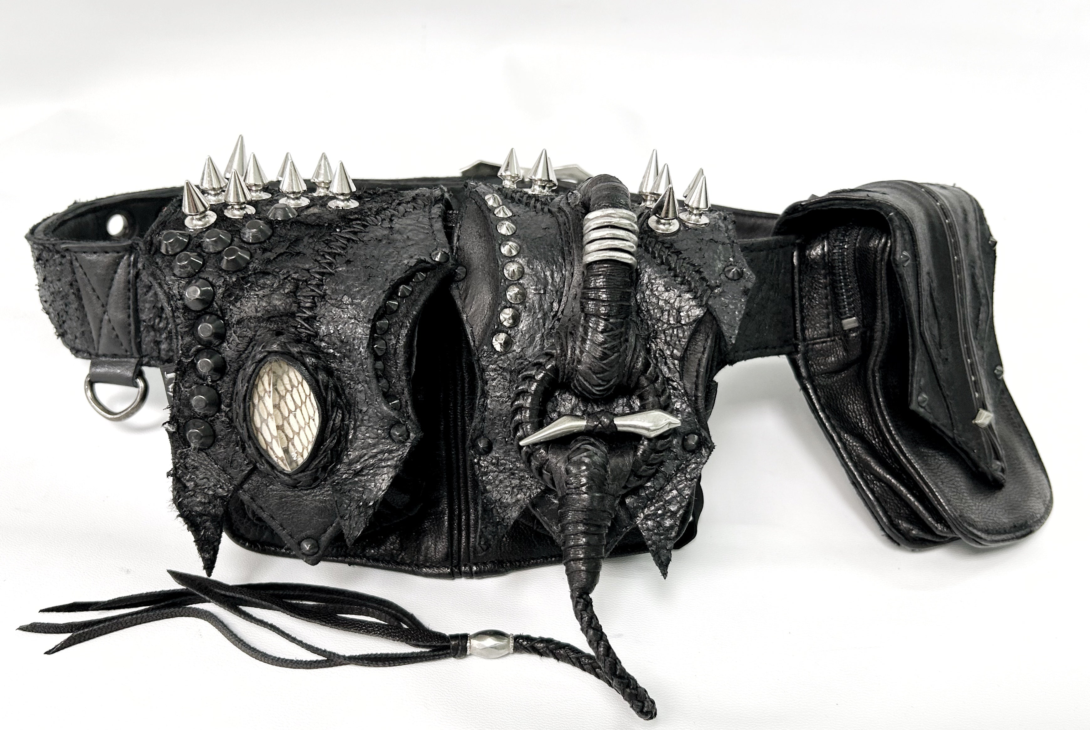 Kmrii pouch 鉤爪 2501-BG07 KB-Serpent Killer – KMRii OFFICIAL ONLINE STORE