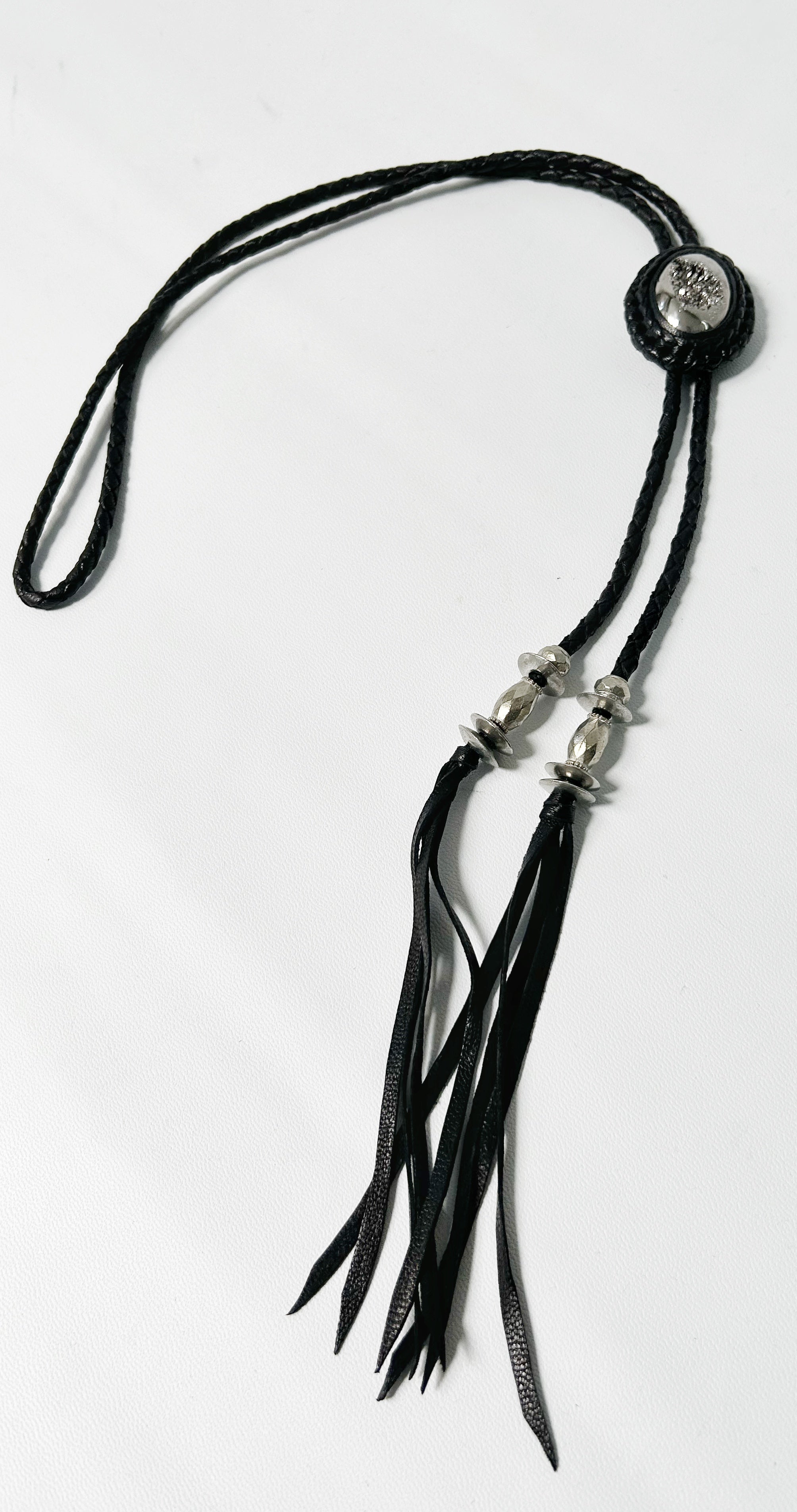 2401-AC07 Druzy Loop Tie – KMRii OFFICIAL ONLINE STORE