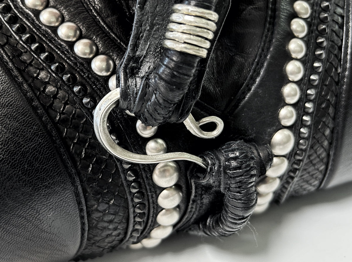 2402-BG02 Giger White Mercury 02