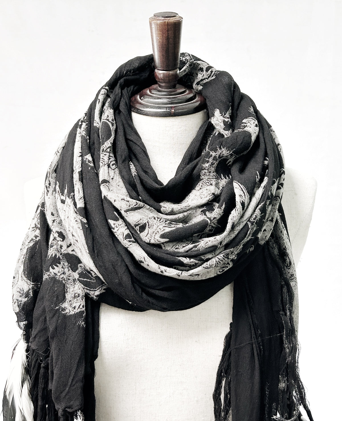 1402-ST03 Magnolia Long Stole 03