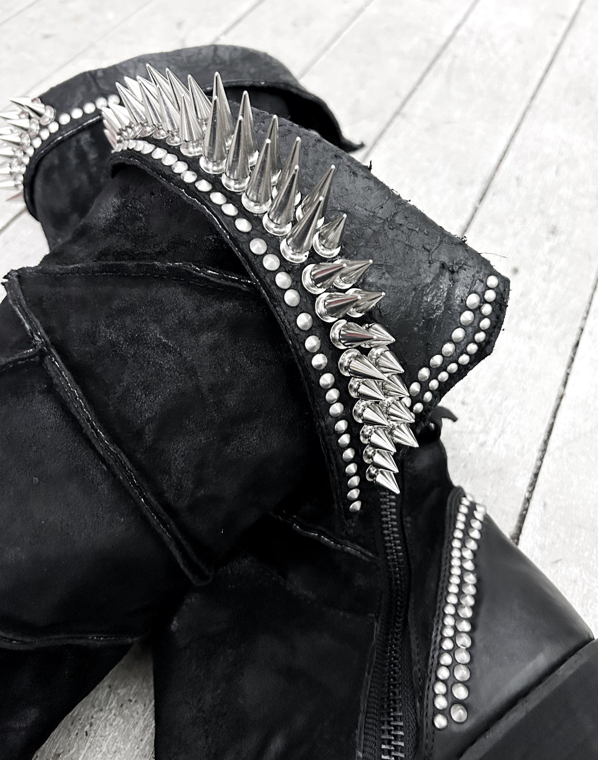 2502-BO04 Crush Killer Boots