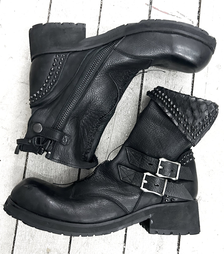2201-BO02 Crush Short Boots 04