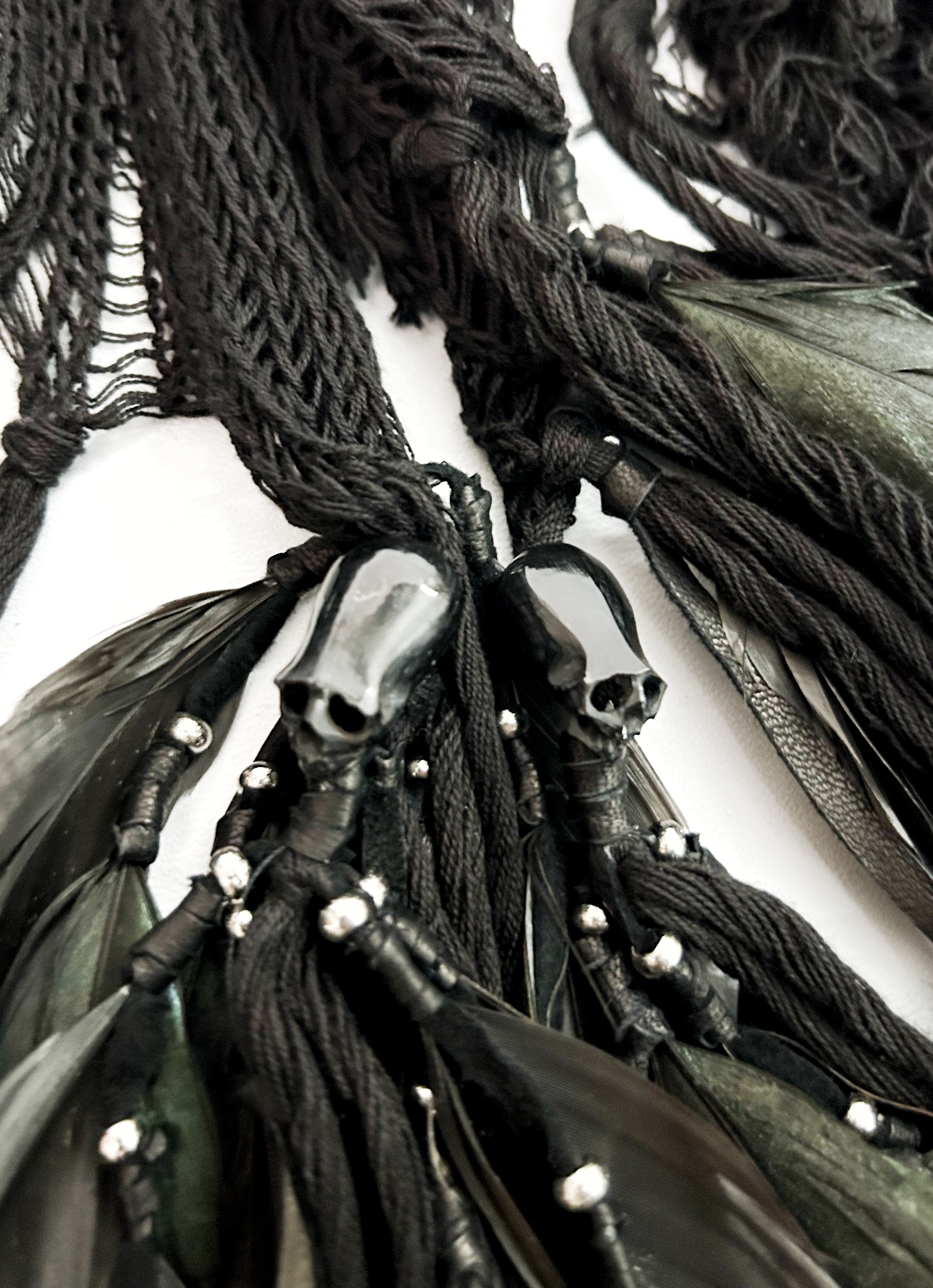 1402-ST05 Northern Light Knit Stole 02_BLK – KMRii OFFICIAL ONLINE