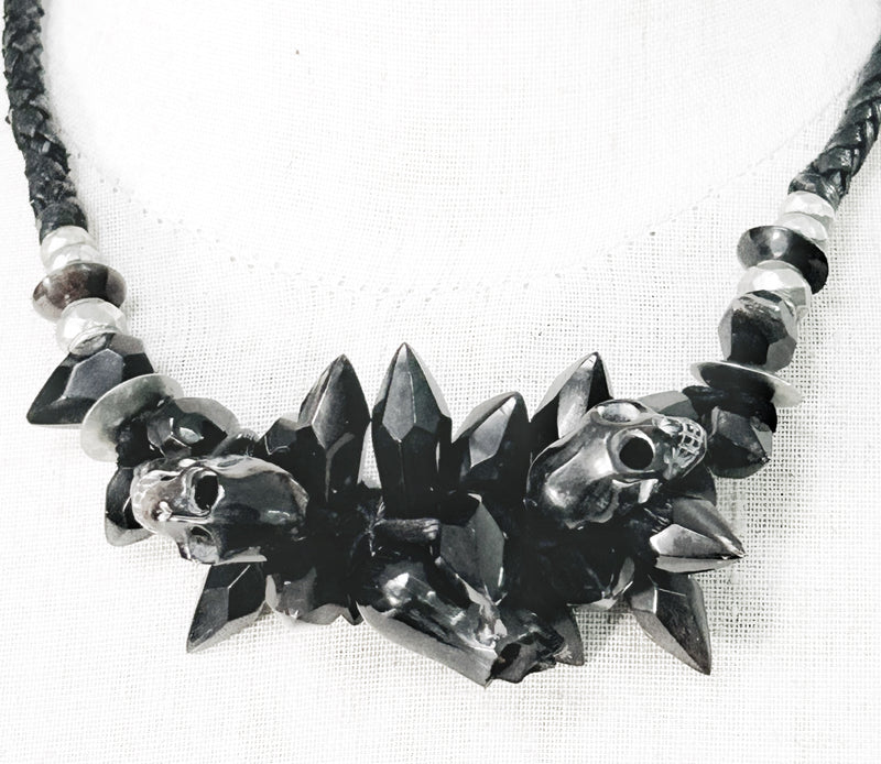 2501-AC11 Black Shadow Necklace 02
