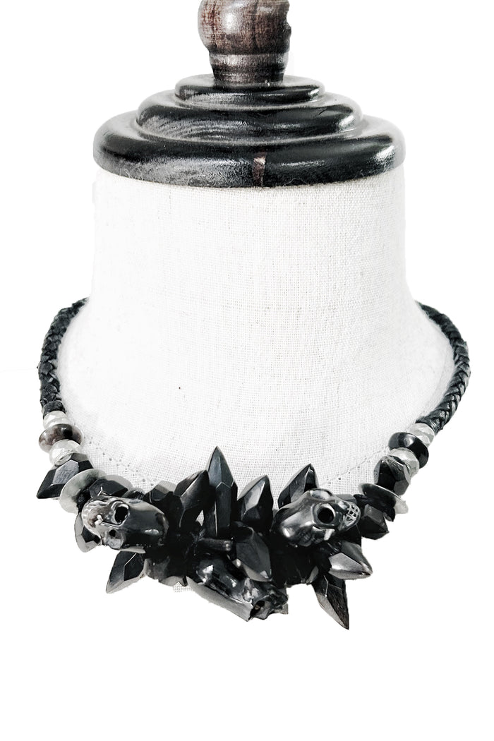 2501-AC11 Black Shadow Necklace 02