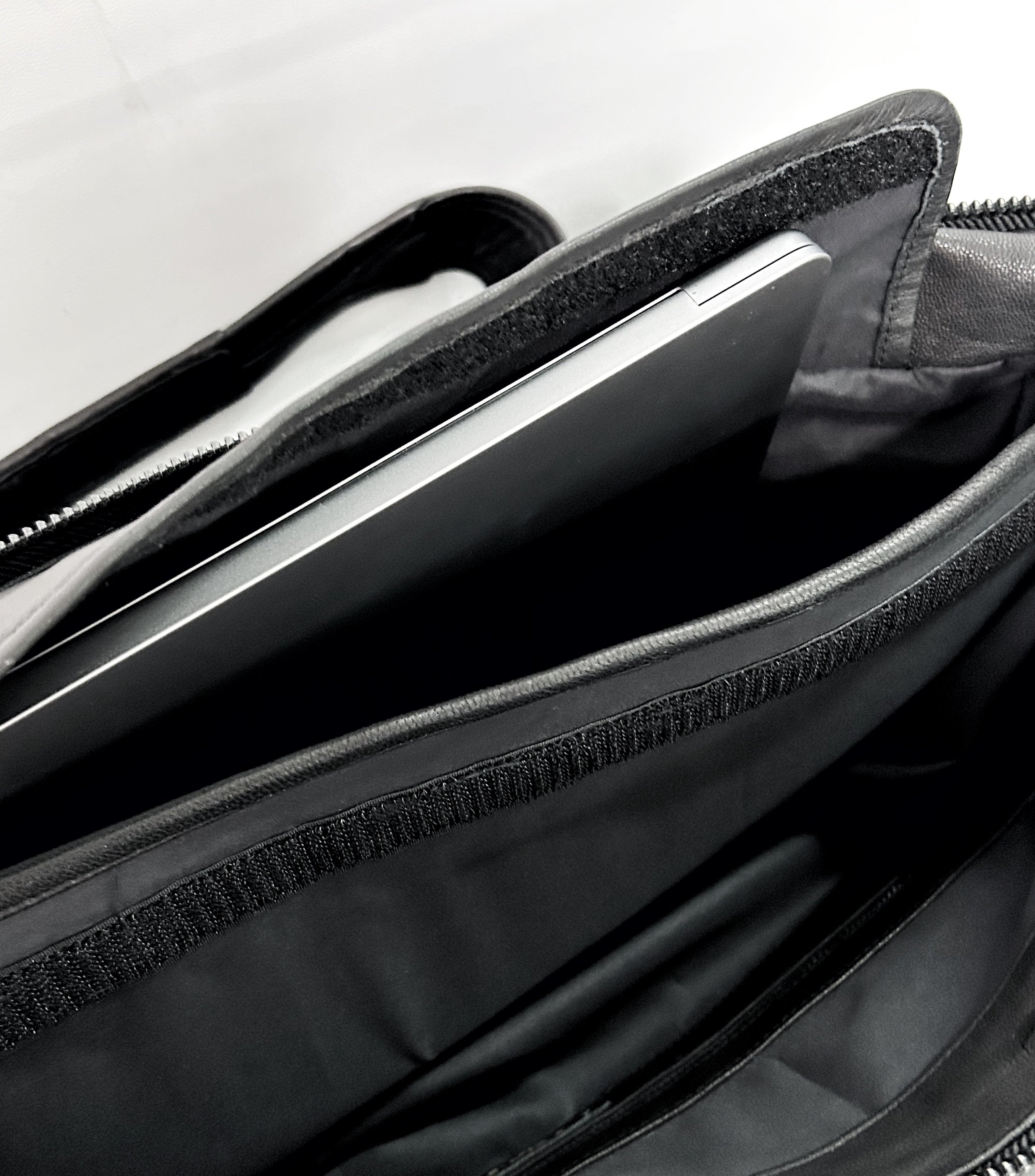 KMRii ケムリ Black Honey Laptop Bag ブラック ハニー ラップトップ