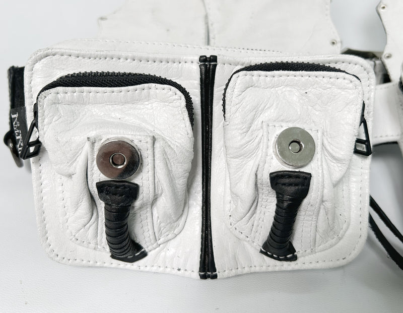 2501-BG08 KB-Grand Cross 02_White