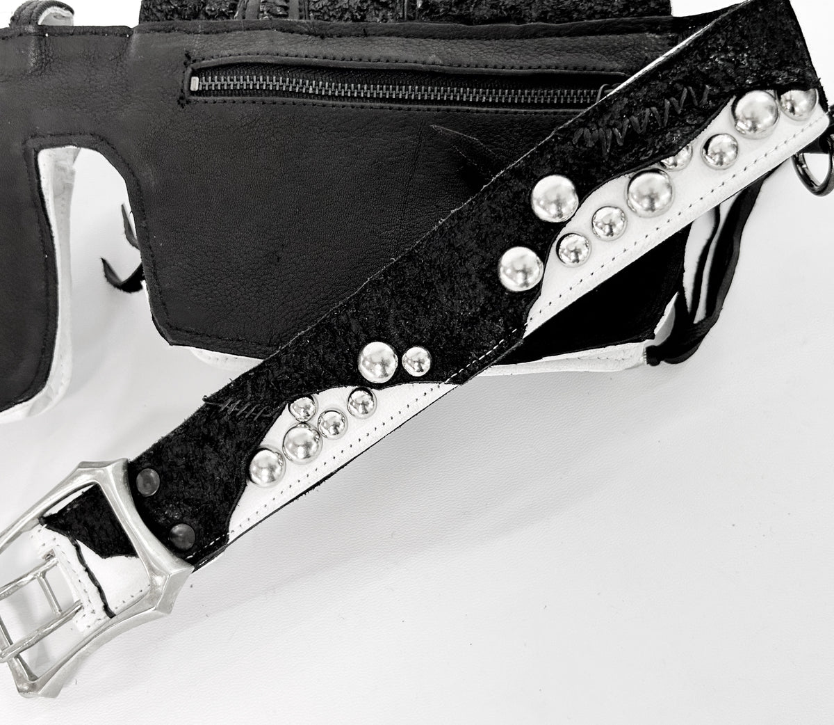 2501-BG08 KB-Grand Cross 02_White