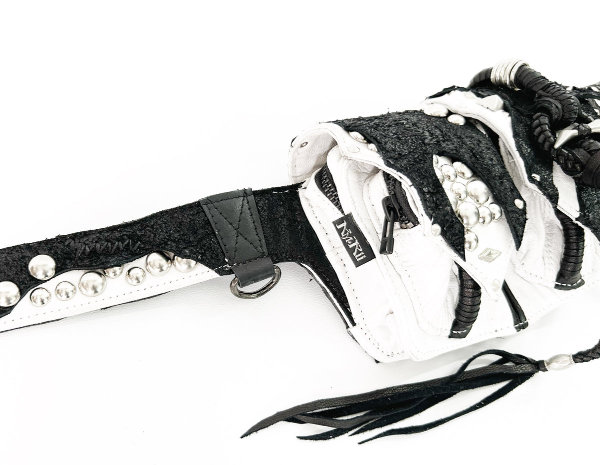 2501-BG08 KB-Grand Cross 02_White