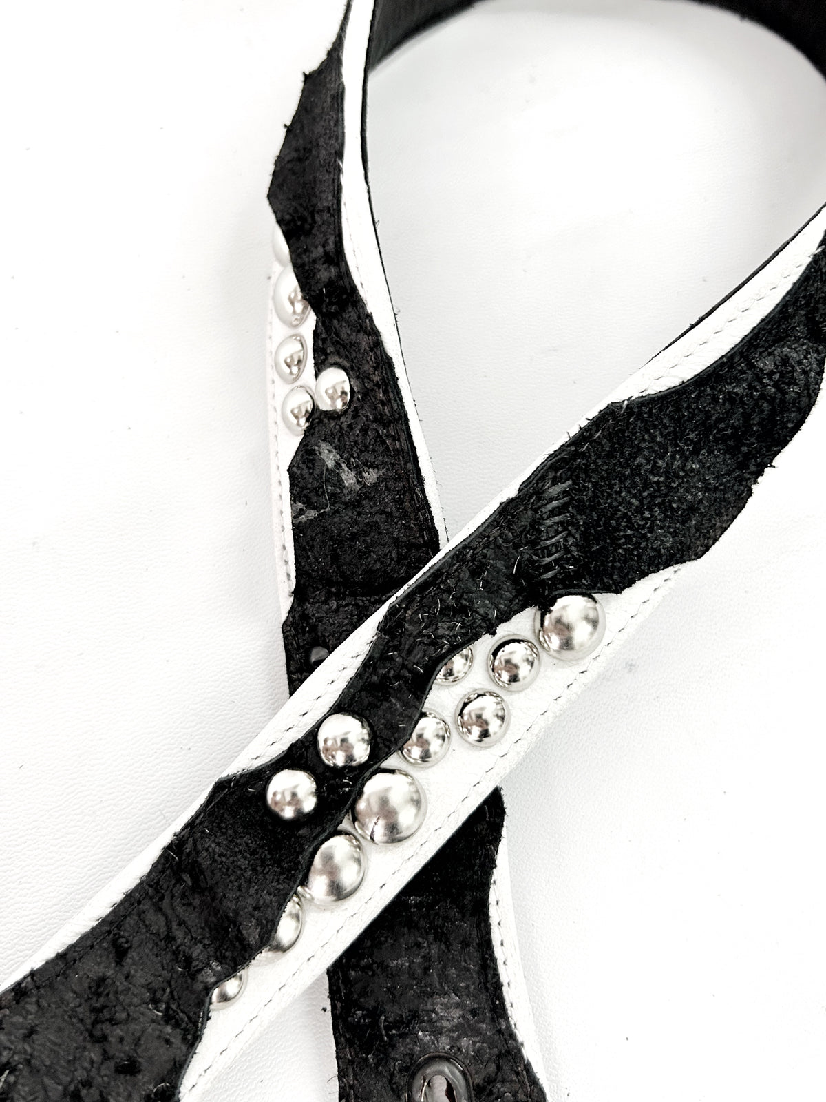 2501-BT02 BT-Grand Cross 02_White