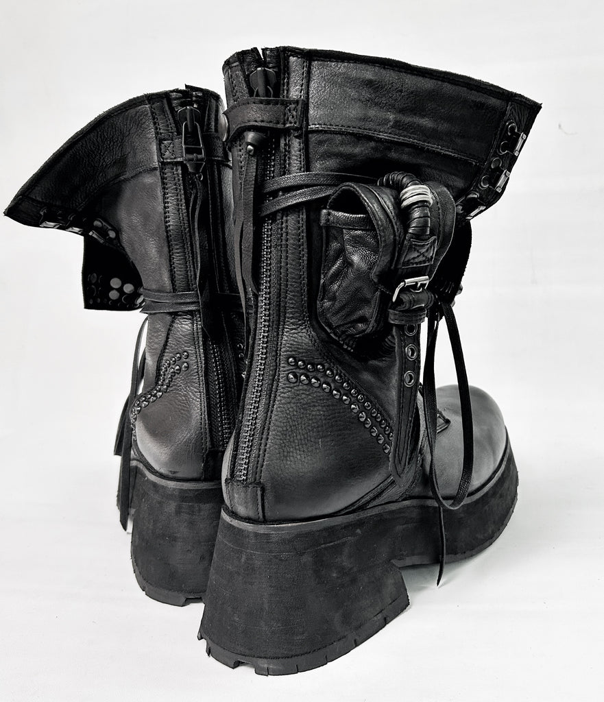 2501-BO05 Chrome Platform Boots
