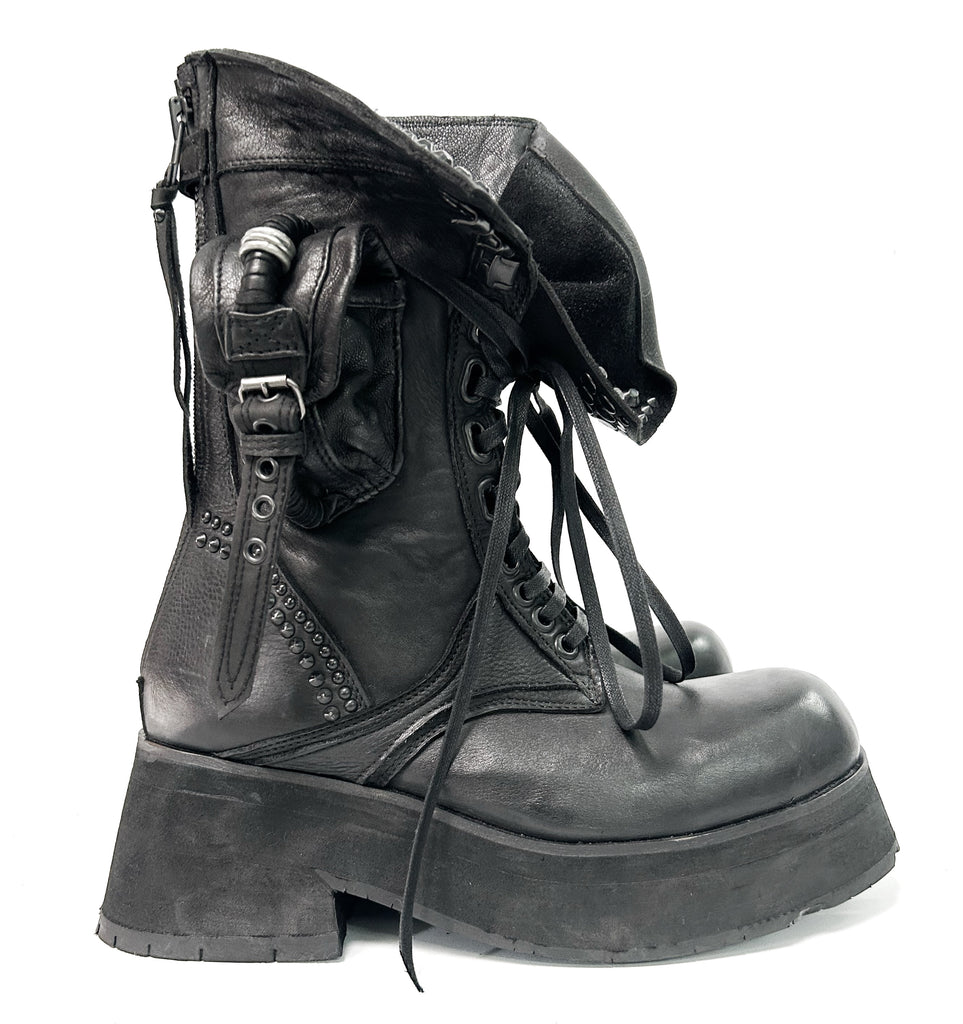 2501-BO05 Chrome Platform Boots