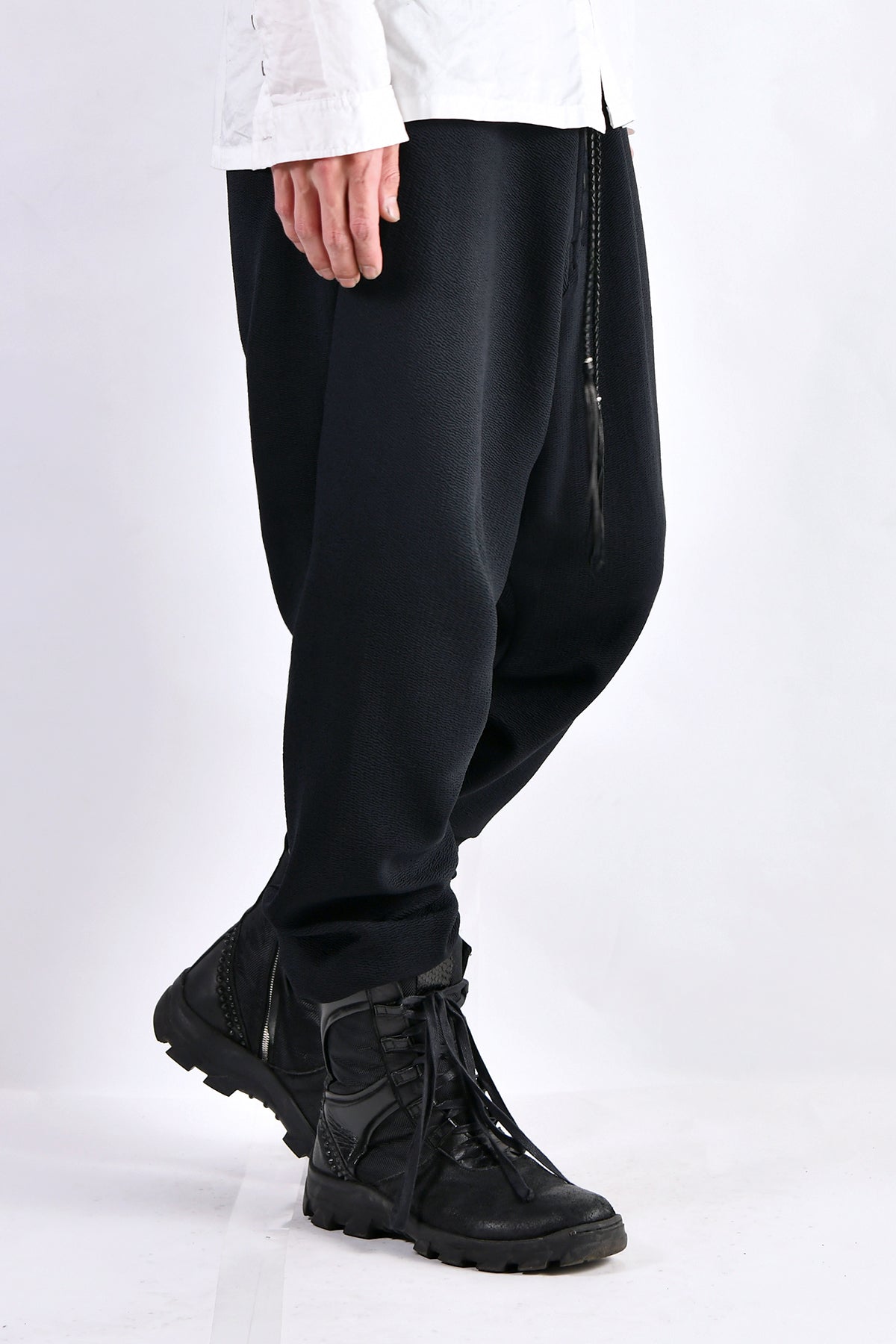 2102-PT06 Nylon Stretch Track Pants Black