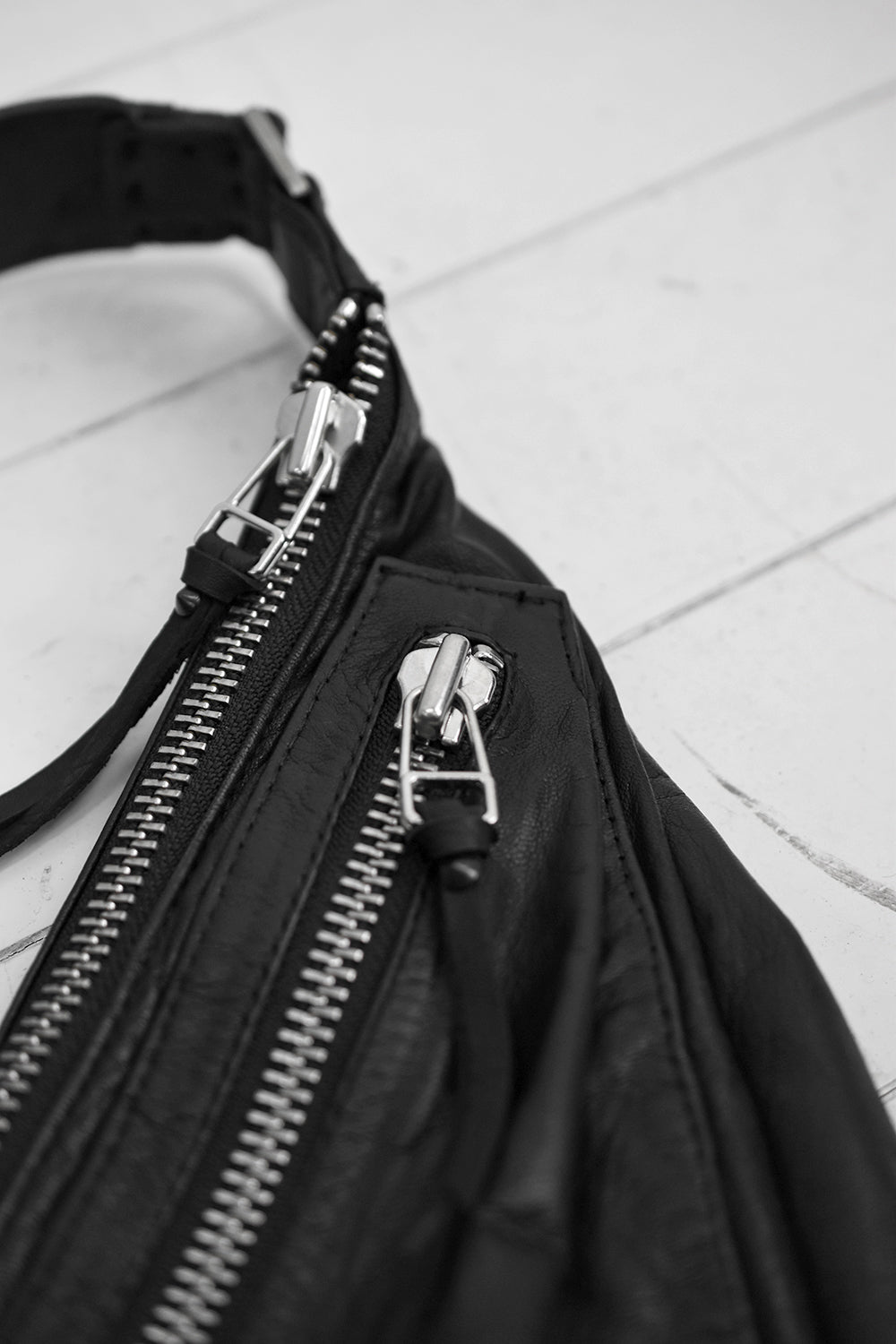 1901-BG01 Double Zip L.A Bag