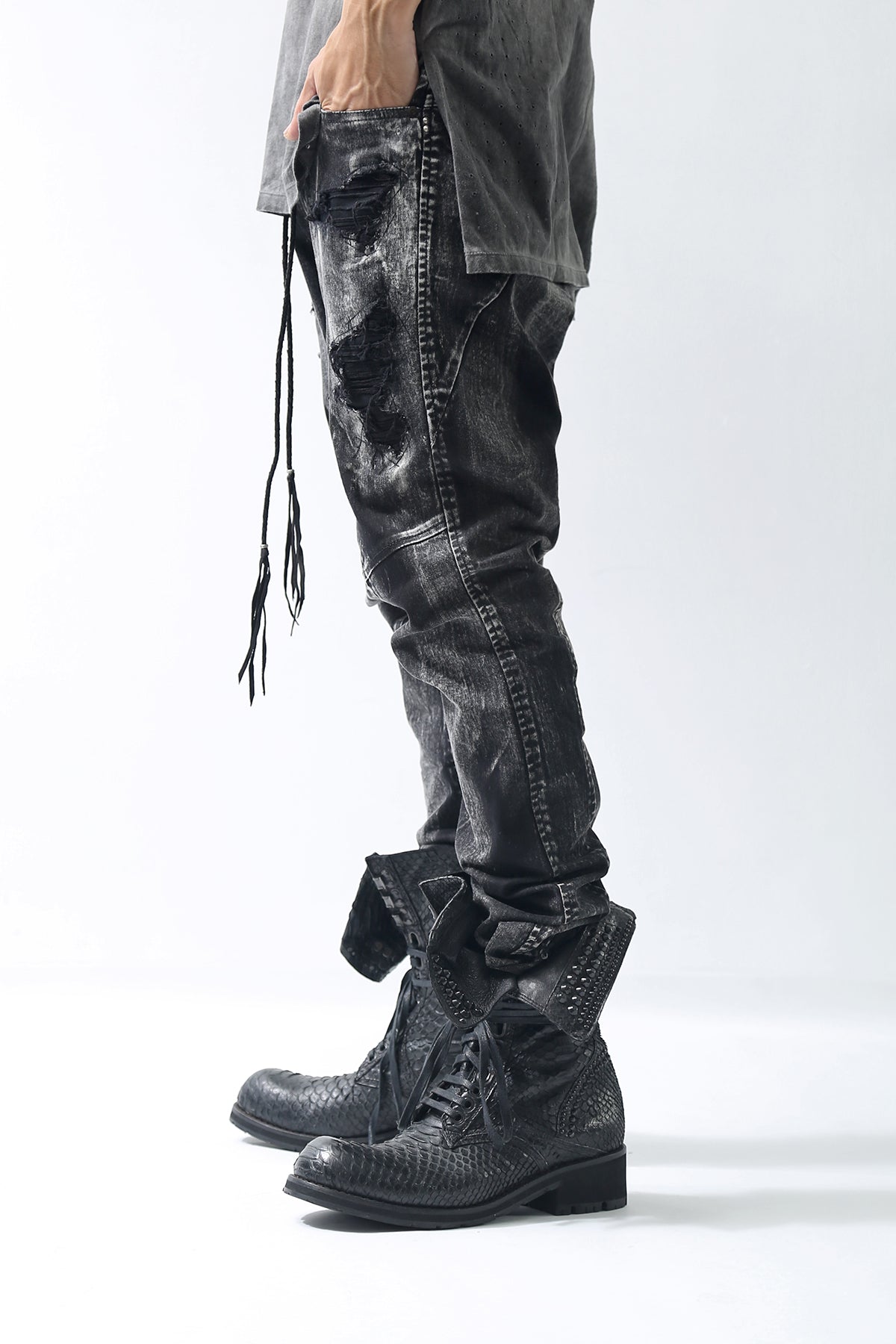 1902-PT06B Discharged Crush Pants