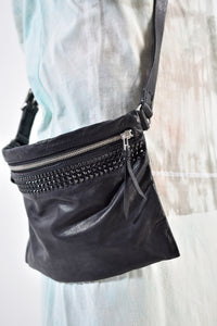 1902-BG05 Stingray Square Pouch